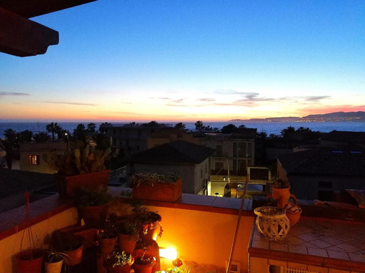 Вилла La Terrazza Di Pollon Сан-Леоне Экстерьер фото